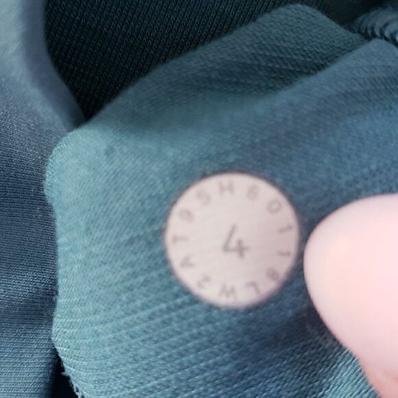 Lululemon Energy Bra Braided Sea Green Size 4 Luxtreme Activewear Gym Run Womens - Picture 7 of 9